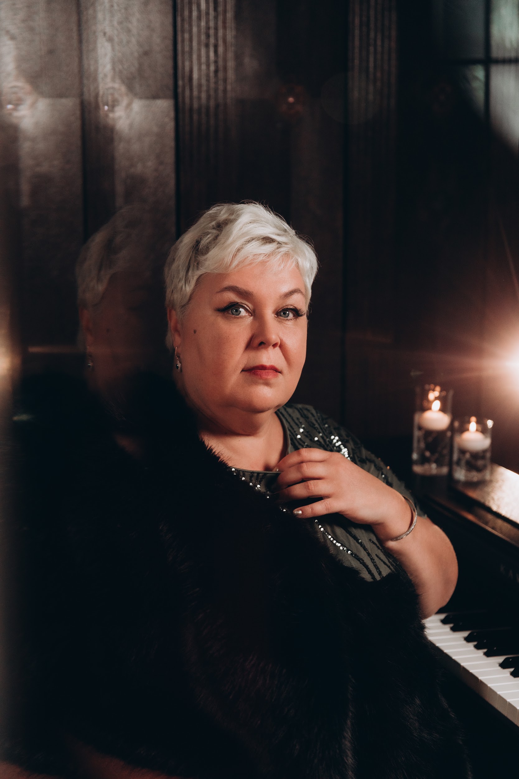 Pianistin bei einem eleganten Event